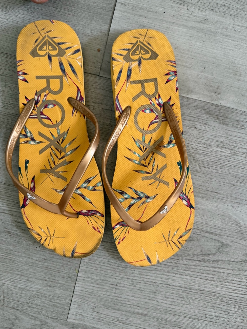 Roxy Women's Yellow Flip Flops with Metallic Bronze Straps
